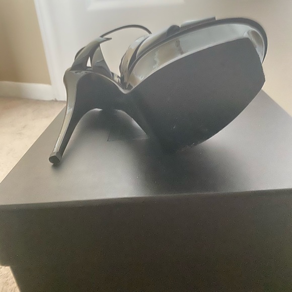 Saint Laurent Tribute Sandals - Picture 4 of 7